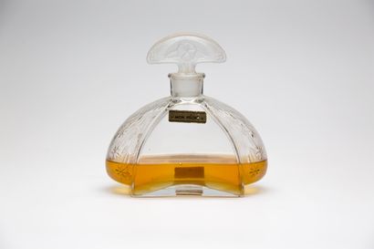 null Parfumerie Poiret - "Mon Péché" - (années 1920)

Elégant flacon en verre incolore...