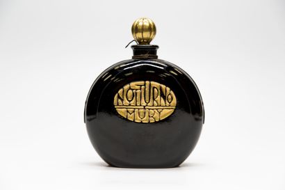 null Mury - "Notturno" - (1926)

Rare flacon Art Déco en verre opaque noir pressé...