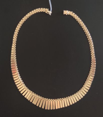 null NECKLACE DRAPERY IN YELLOW GOLD 750°/00

L : 45 cm, Weight : 48.6 g