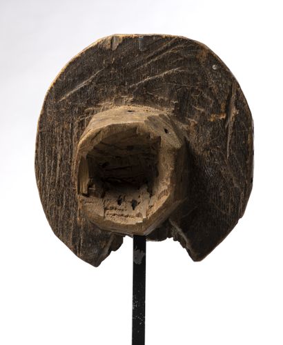 null Itsoko (Nigeria) Head in the round, half man, half panther, inscribed in the...