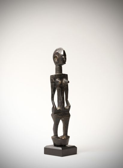 null 
Bambara (Mali) Haut de canne «Solima bere» représentant un personnage féminin...