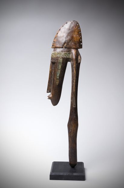 null Bambara (Mali) Head of a "merekun" puppet probably from the Segou region. The...