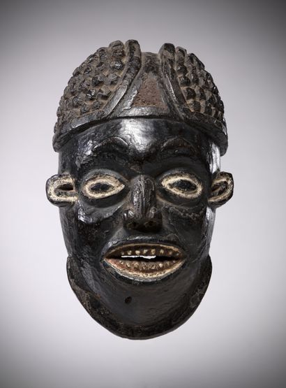 Bamiléké (Cameroun) Masque de chefferie représentant...