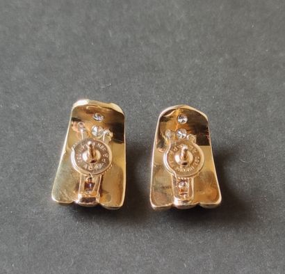 null Pair of EARRINGS in yellow gold 750°/0 decorated with diamonds

Total weight...