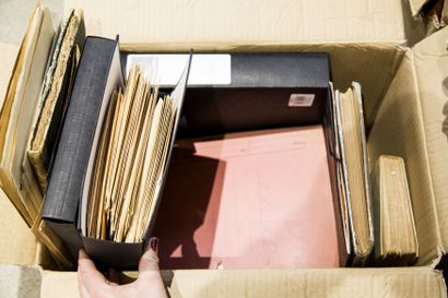 null BULK OF DOCUMENTS #58.

Lot 58: important bulk, important set of telegrams,...