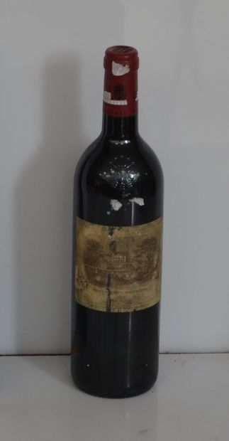 null 1 bottle CHÂTEAU LAFITE ROHSCHILD 1996 (very dirty label)