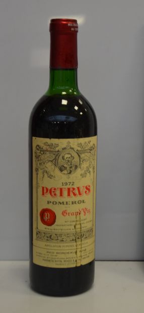 null 1 bouteille CHT PETRUS 1972 (ntlb, étiquette tachée)
