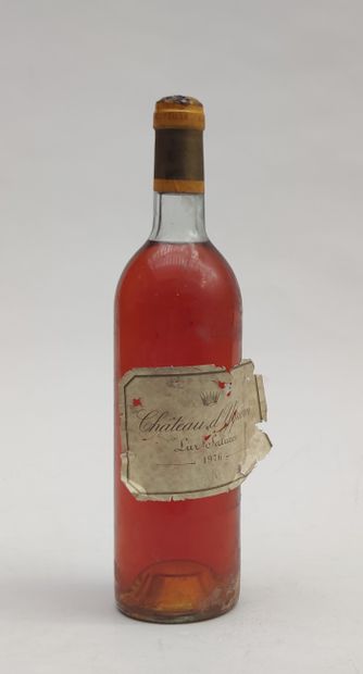 
1 bottle CHT YQUEM 1976, NLB (label detached,...