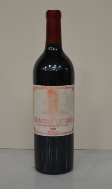 1 bottle CHT LATOUR 2005 (very faded lab...