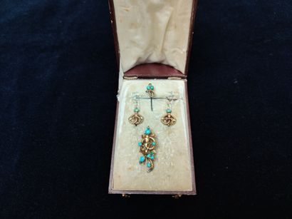 null 
Yellow gold and turquoise jewelry including 1 pair of earrings, 1 brooch (accident...