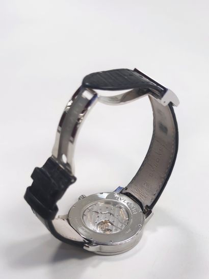 null BULGARI

MONTRE-BRACELET d'homme, boitier en acier de forme ronde, mouvement...