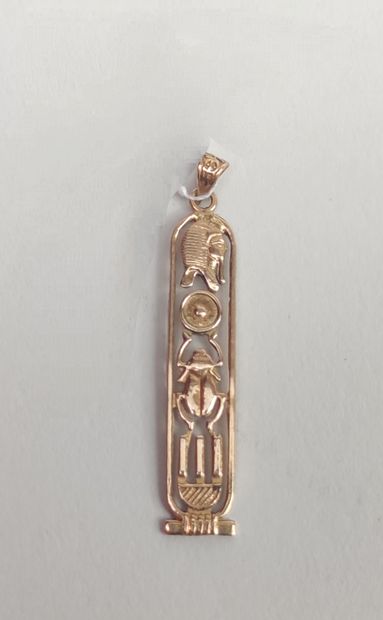 null 
PENDANT in yellow gold 750°/00 with Egyptian cartouche motif




Weight 3.8...
