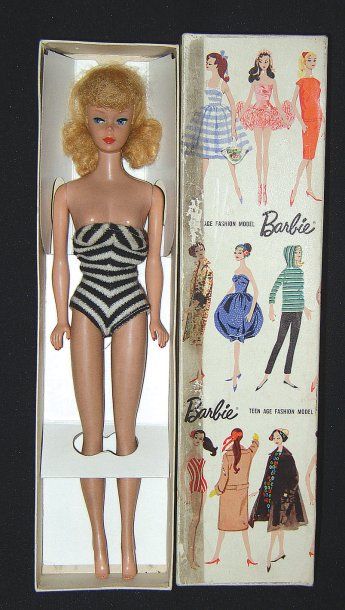 null BARBIE ponytail blonde avec chevelure en mohair, yeux bleus sur le côté, maillot...