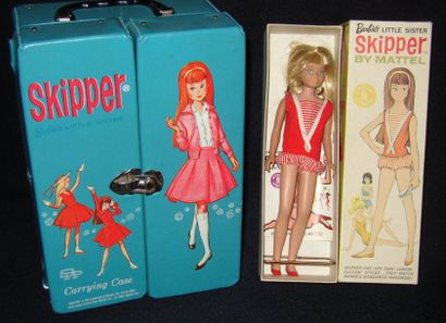 null SKIPPER blonde en maillot d'origine (1964) dans sa boîte avec support et catalogue...