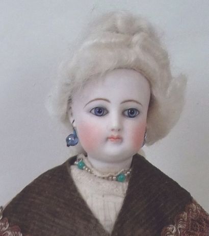  Parisian doll with swivel head in pressed bisque from the house of François GAULTIER,...