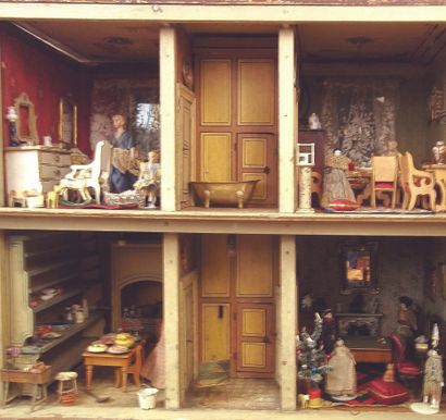 
Beautiful old dollhouse of the house Christian...