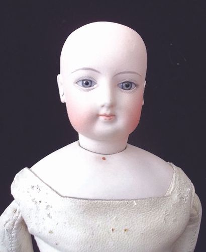 
Parisian doll with swivel head in pressed...