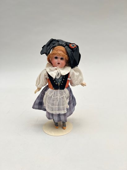  LITTLE DOLL, the head in cookie marked on the reverse E.P / size 6 /0, open mouth,...