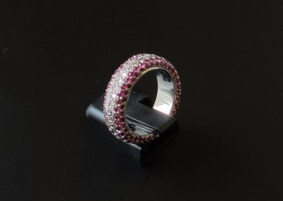 null 
ALLIANCE in white gold 750°/00 set with diamonds and rubies
Gross weight :...