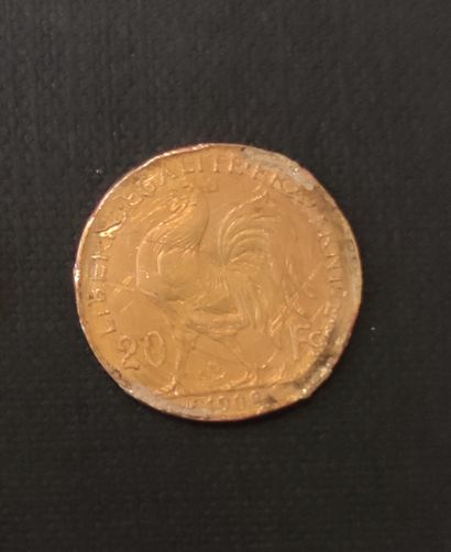 null 
A 20 francs gold coin very worn

Weight : 6.1 g sold as is

SELLING EXPENSES...