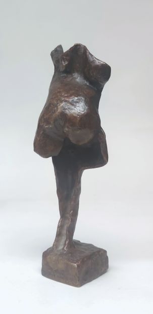 null 
Henri DELANNE (1940 - 2003) 

Corps de femme 

Epreuve en bronze, fonte d'édition...