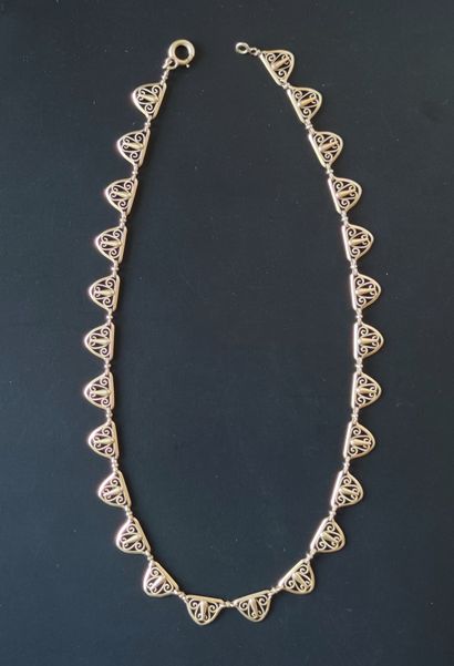 
NECKLACE DRAPERIE in yellow gold 750 °/00...