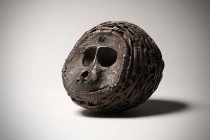 Vili/Yombé

(RDC) Crâne de singe « Mbumba »...