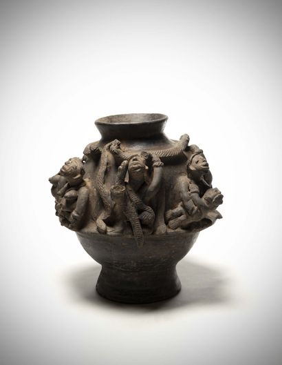 Bariba

(Nord Bénin) Ancienne poterie de...
