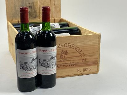 null 12 bouteilles Domaine de Chevalier 1975 CC Graves Pessac Léognan CB (4 LTLB...