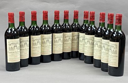 null 12 bouteilles Château La Lagune 1982 3ème GCC Haut-Medoc CB (NTLB)