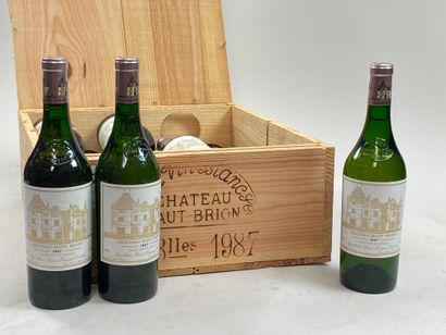 12 bouteilles Château Haut-Brion Blanc 1987...