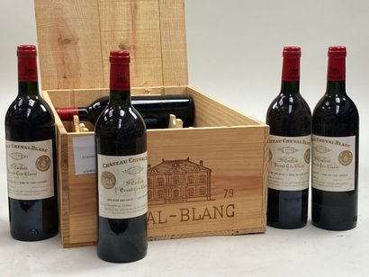 null 12 bouteilles Château Cheval Blanc 1979 1er GCC A Saint-Emilion CB (BG, 5 N...