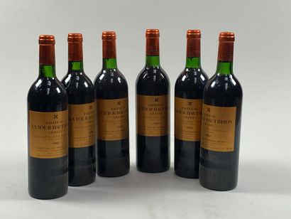 6 bouteilles Château La Tour Haut-Brion 1982...
