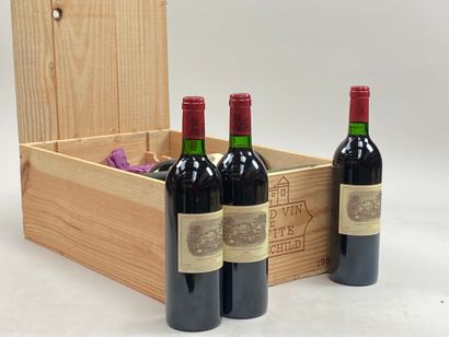 null 12 bouteilles Château Lafite Rothschild 1982 1er GCC Pauillac CB (BG/NTLB, 1...