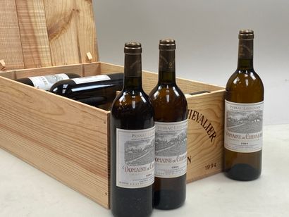 12 bouteilles Domaine de Chevalier 1994 Blanc...