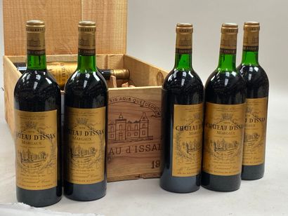 null 12 bouteilles Château d'Issan 1979 3ème GCC Margaux CB (BG/NTLB)