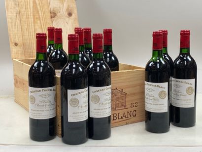 12 bouteilles Château Cheval Blanc 1982 1er...