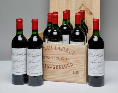12 bouteilles Château Lafleur 1985 Pomerol...