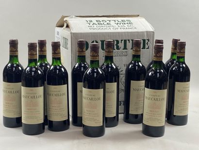 12 bouteilles Château Maucaillou 1982 Moulis...