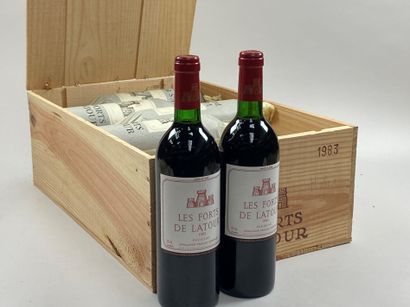 null 12 bouteilles Les Forts de Latour 1983 Second vin du château Latour Pauillac...