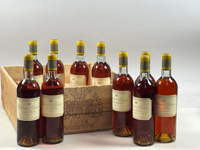 10 bouteilles Château d'Yquem 1967 1er Cru...