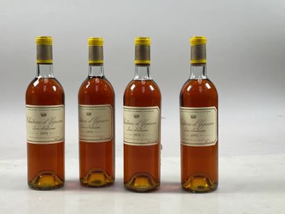 4 bouteilles Château d'Yquem 1971 1er Cru...