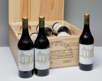 12 bouteilles Château Haut-Brion 1995 1er...