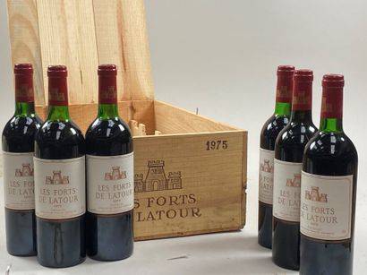 null 12 bouteilles Les Forts de Latour 1975 Second vin du château Latour Pauillac...