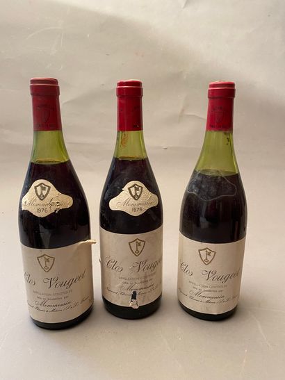 null 3 bottles Clos Vougeot 1976 GC Mommessin ( 1 to-6cm, label removed)