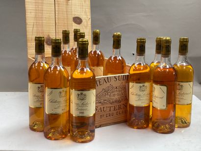 12 bouteilles Château Suduiraut 1985 1er...