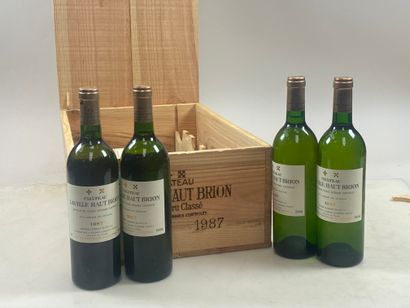 10 bouteilles Château Laville Haut-Brion...