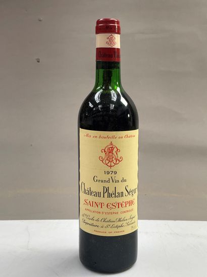 1 bouteilles Château Phélan-Segur 1979 Saint-Estèphe...