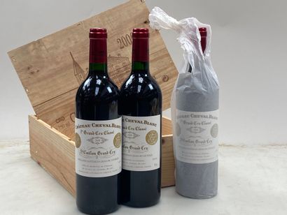 3 bouteilles Château Cheval Blanc 2000 1er...