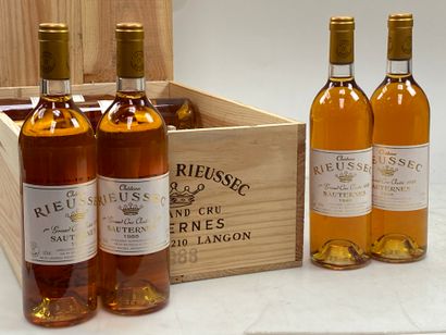 12 bouteilles Château Rieussec 1988 1er GCC...